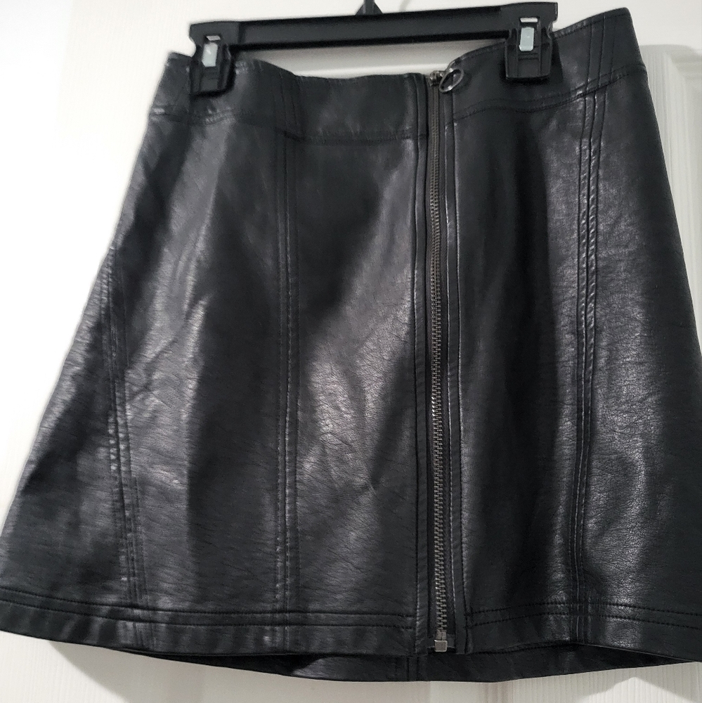 XS Hot Topic skirt